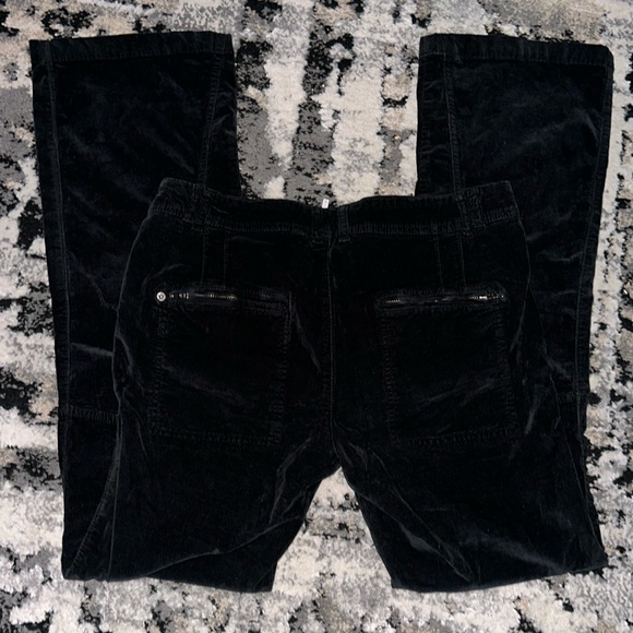 NWT Free People Hit Back Slim Flare Pants black velvet - Picture 4 of 7